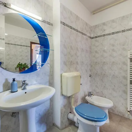 1 Bedroom Beautiful In Apartament