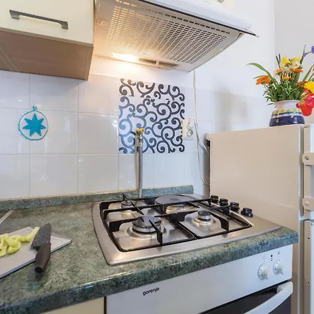 1 Bedroom Beautiful In