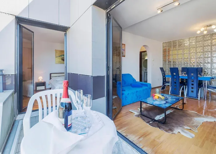 Apartment 1 Bedroom Beautiful In